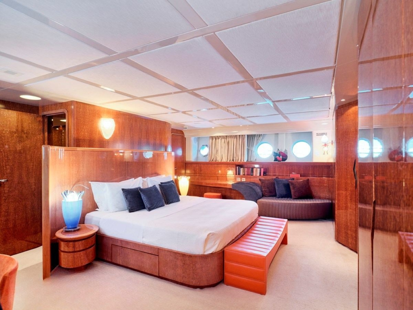 master stateroom 05.jpg