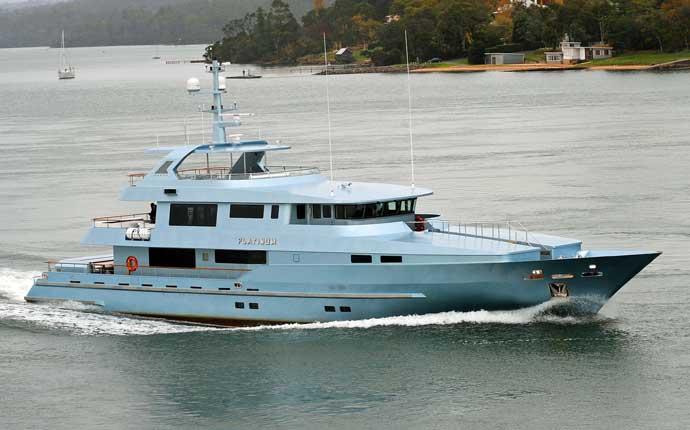 platinum-motor-yacht-1600x900.jpg
