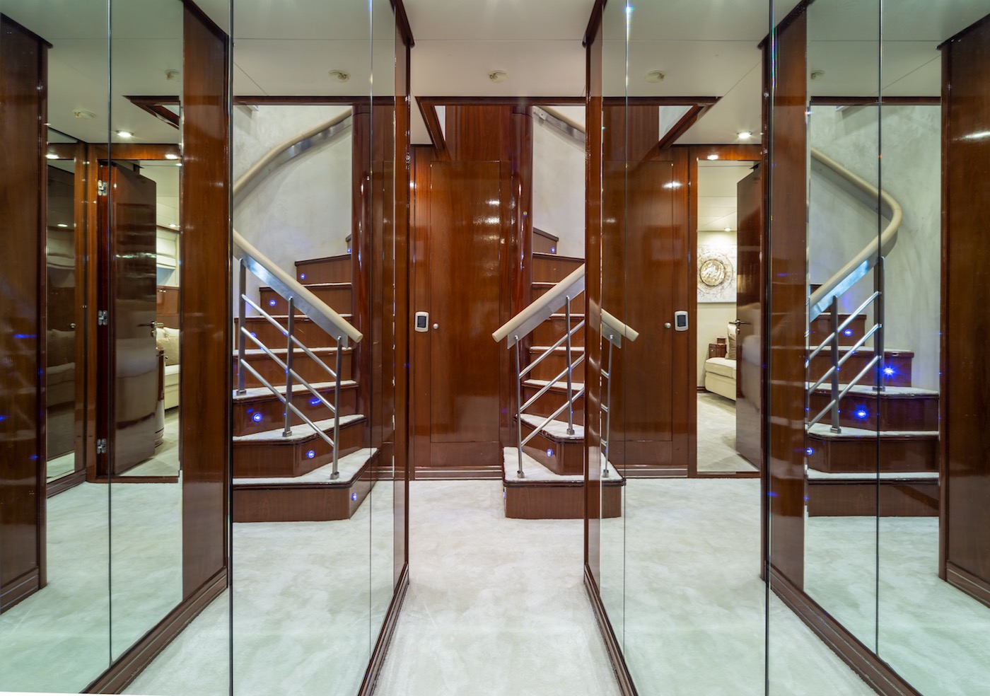 stairwell foyer.jpg