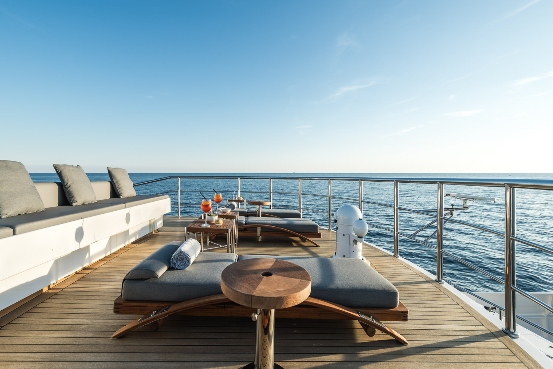 sunbathing area  .jpg