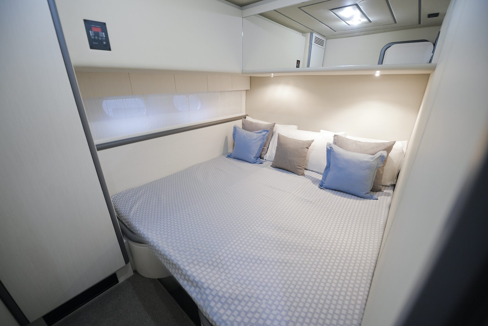 triple bed.jpg