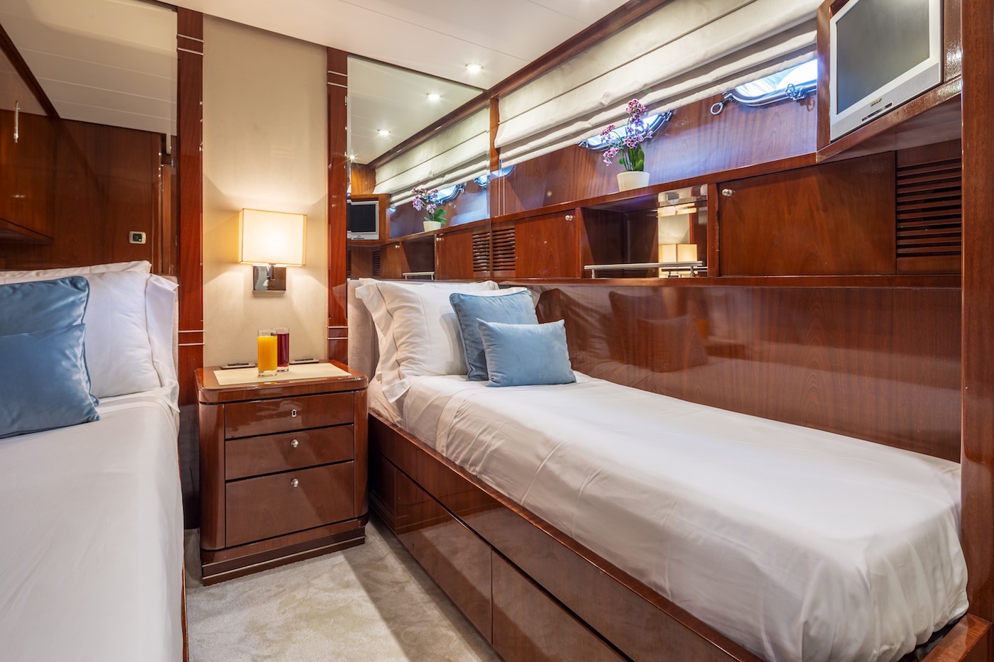 twin cabin .jpg