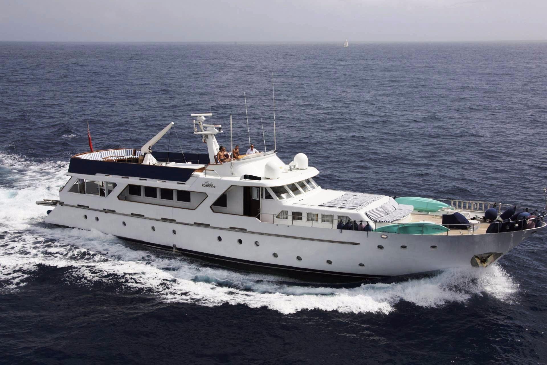 yacht LADY ROXANNE.jpg