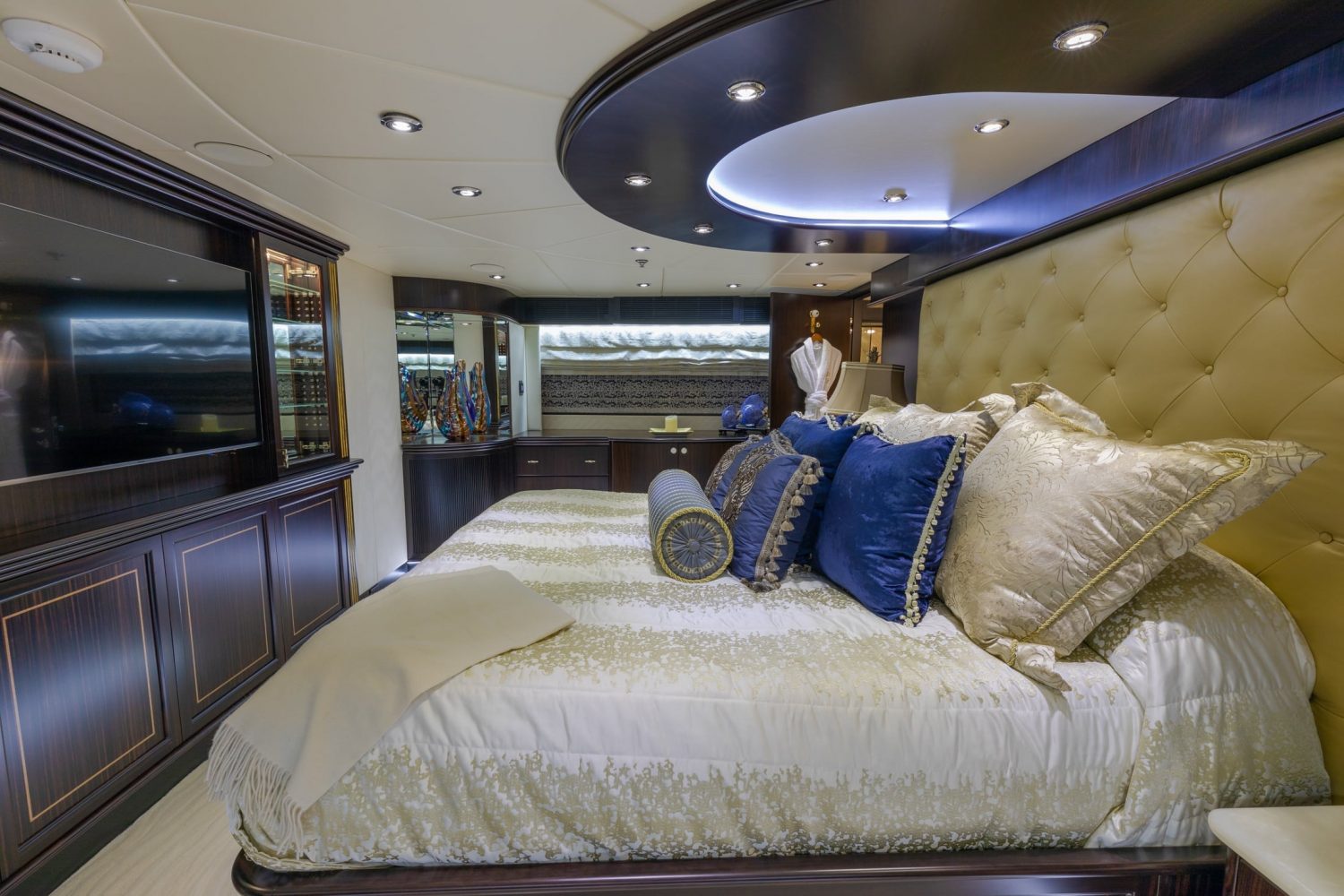  Master Stateroom (1).jpg