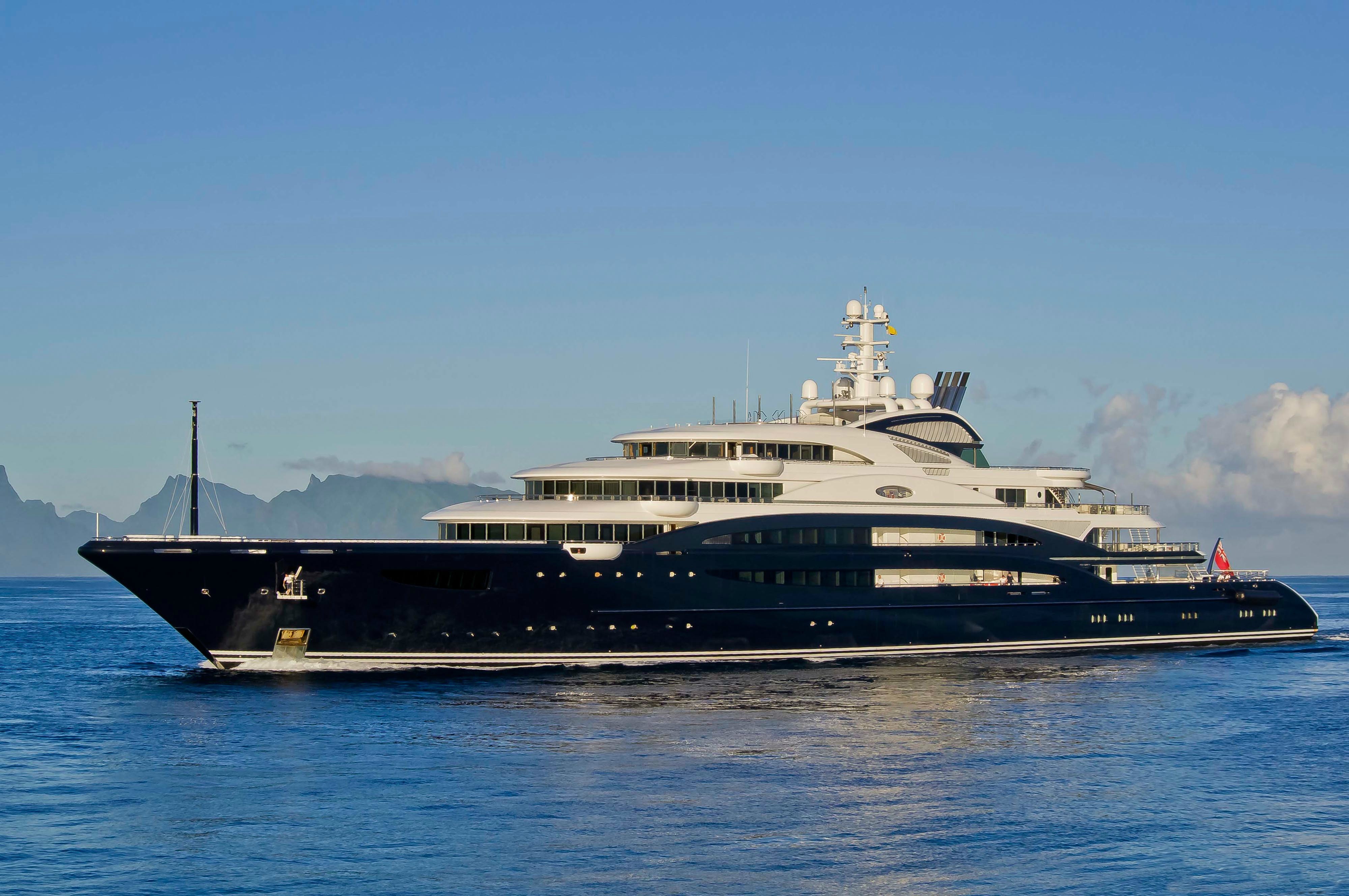 [133m-Yacht-SERENE]-6298-216.jpg