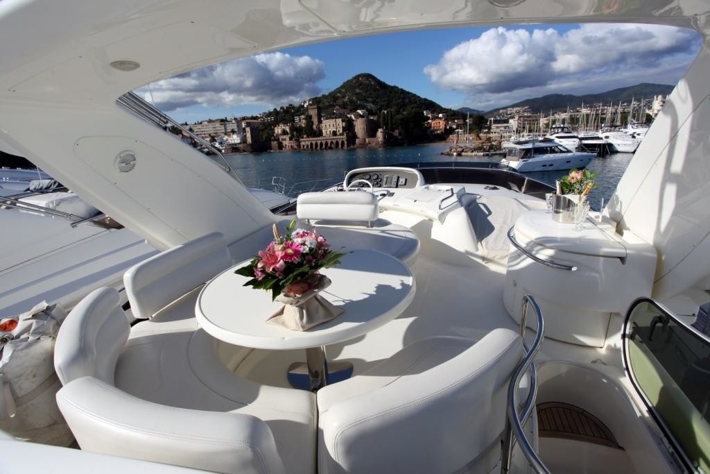 [21m-Yacht-PRINCESS-SISSI]-6509-125.jpg