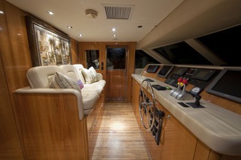 [23m-Yacht-TEMPTATION]-6852-109.jpg