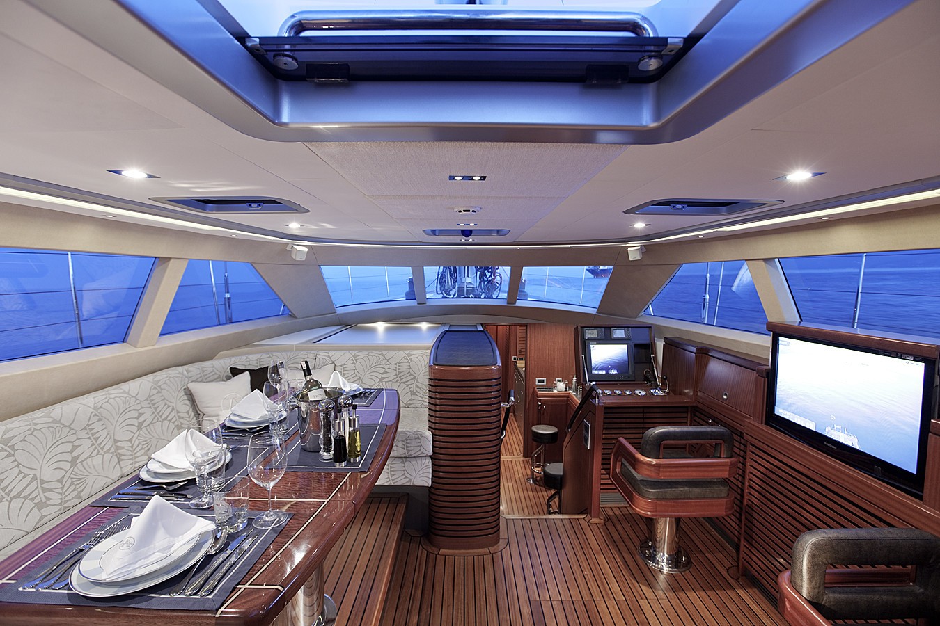 [24m-Yacht-AIYANA]-6055-101.jpg