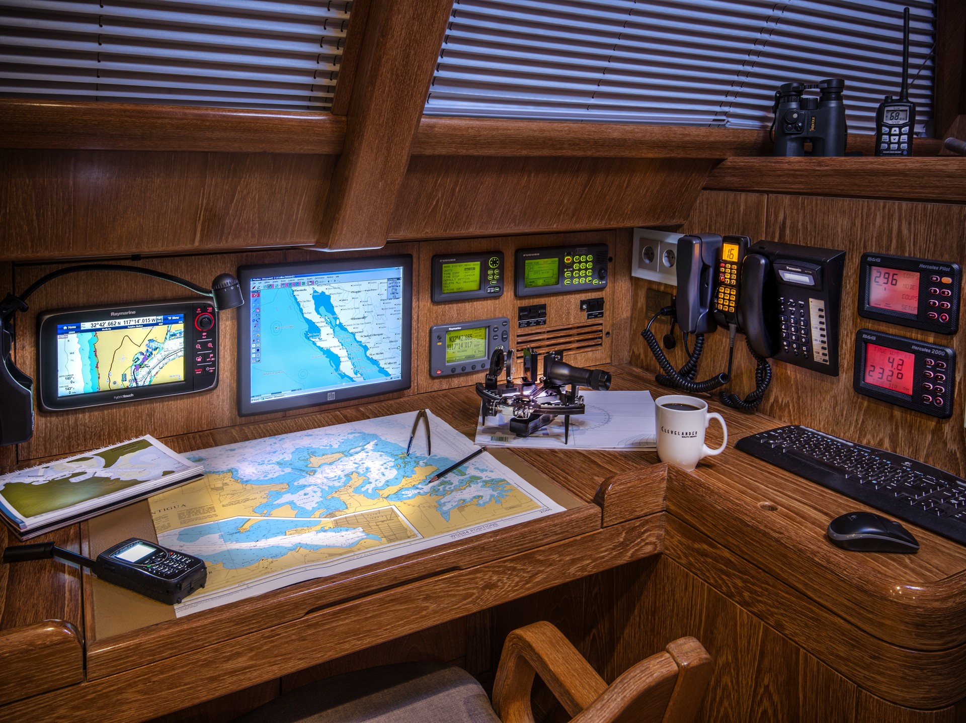 [24m-Yacht-CLEVELANDER]-6176-174.jpg