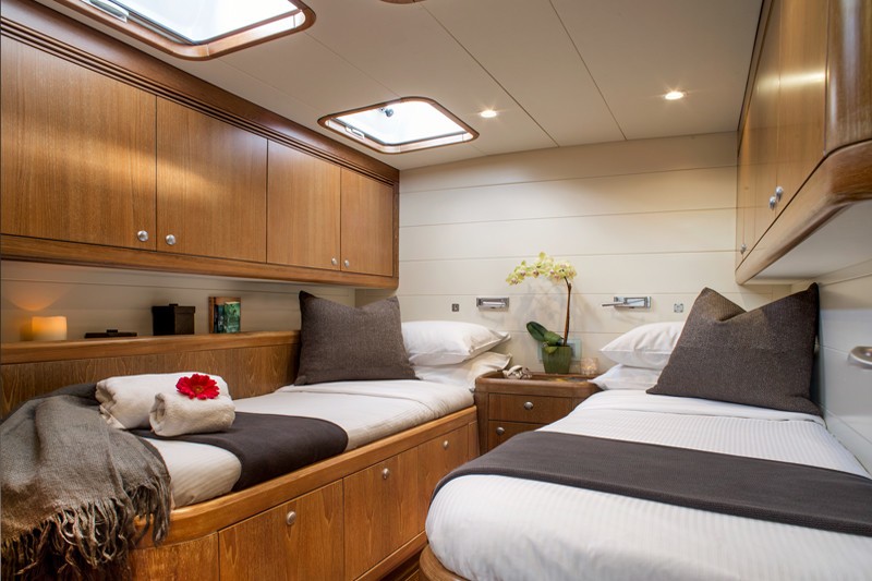 [24m-Yacht-CLEVELANDER]-6176-98.jpg