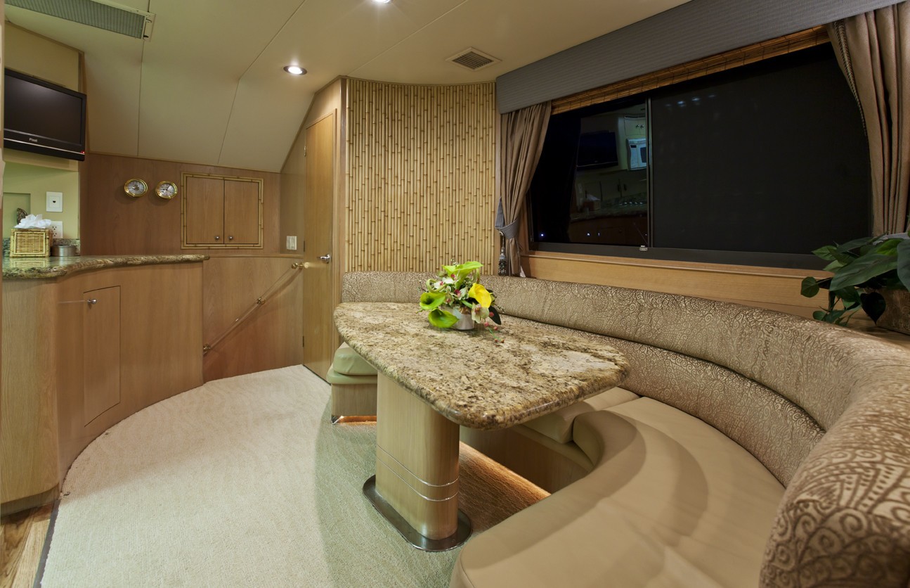 [24m-Yacht-LADY-LILA]-6880-132.jpg