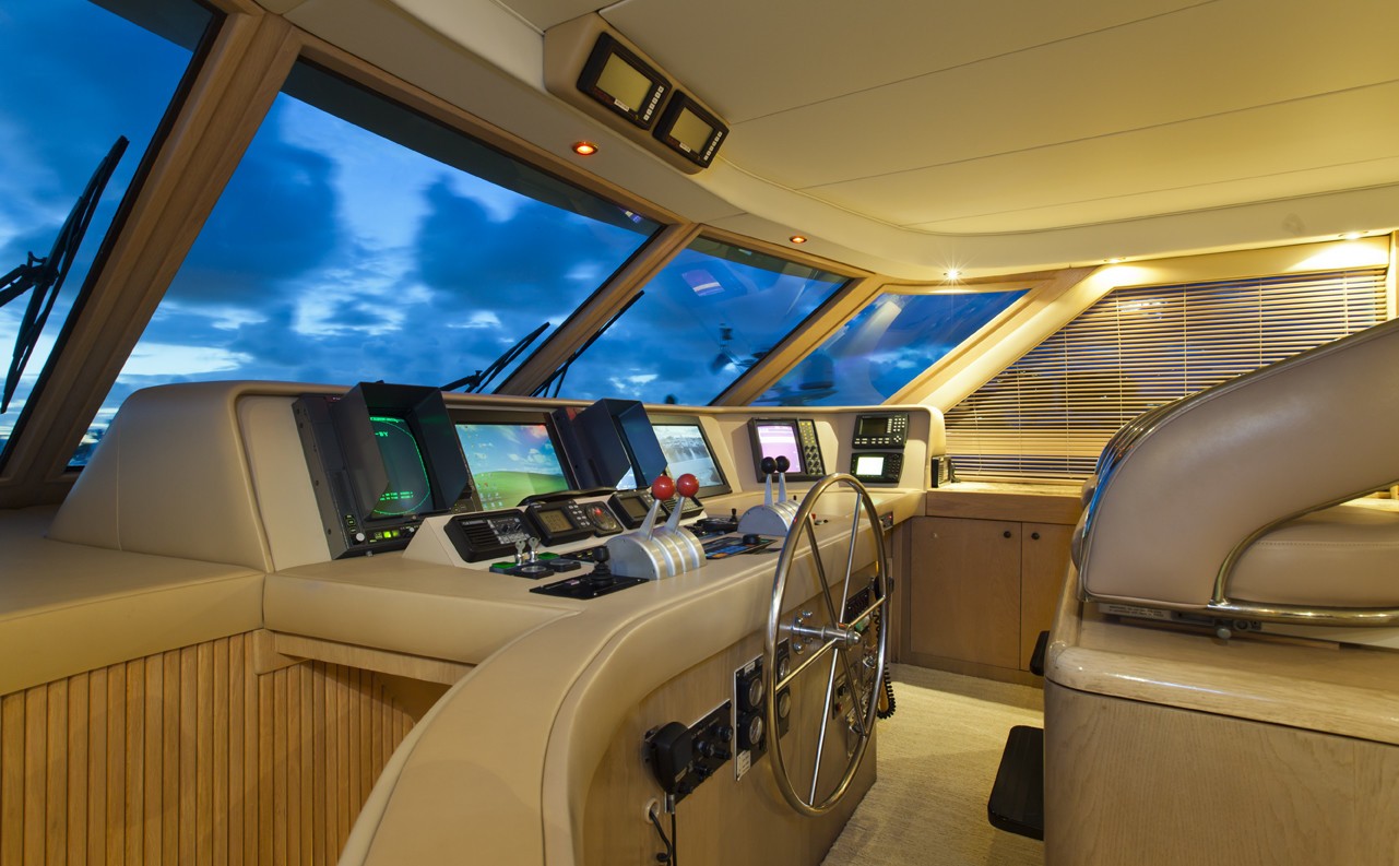 [24m-Yacht-LADY-LILA]-6880-162.jpg