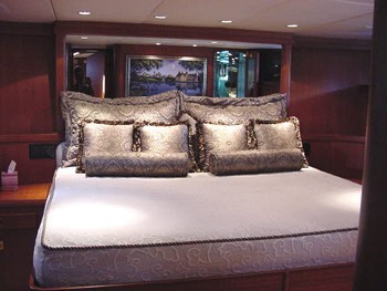[25m-Yacht-CAPTIVATOR]-6857-104.jpg