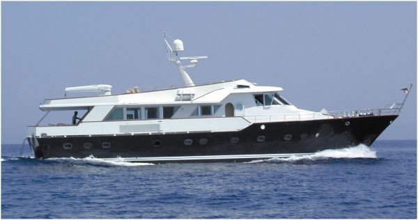 [27m-Yacht-DUNE]-6912-102.jpg