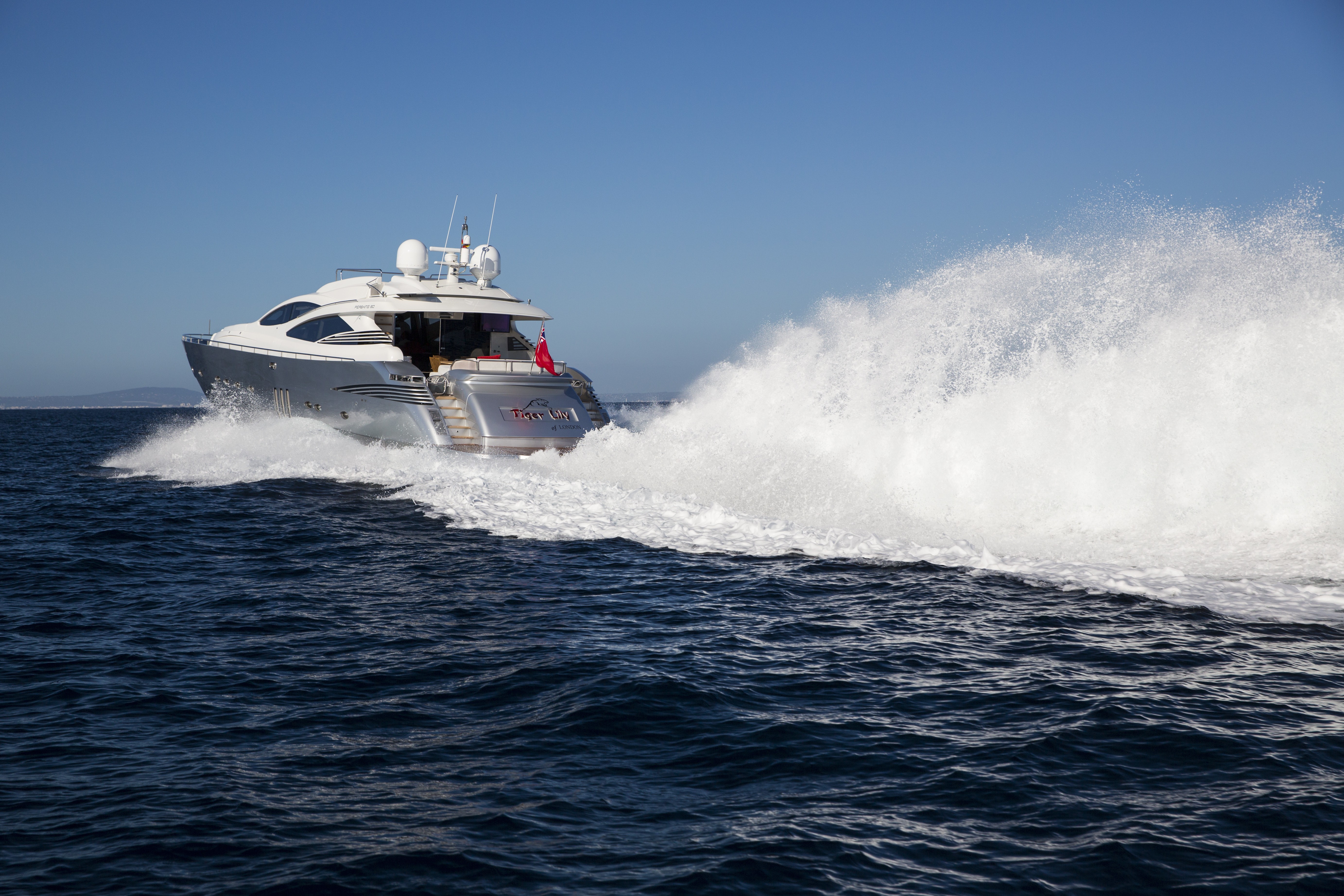 [27m-Yacht-TIGER-LILY-OF-LONDON]-6701-175.jpg