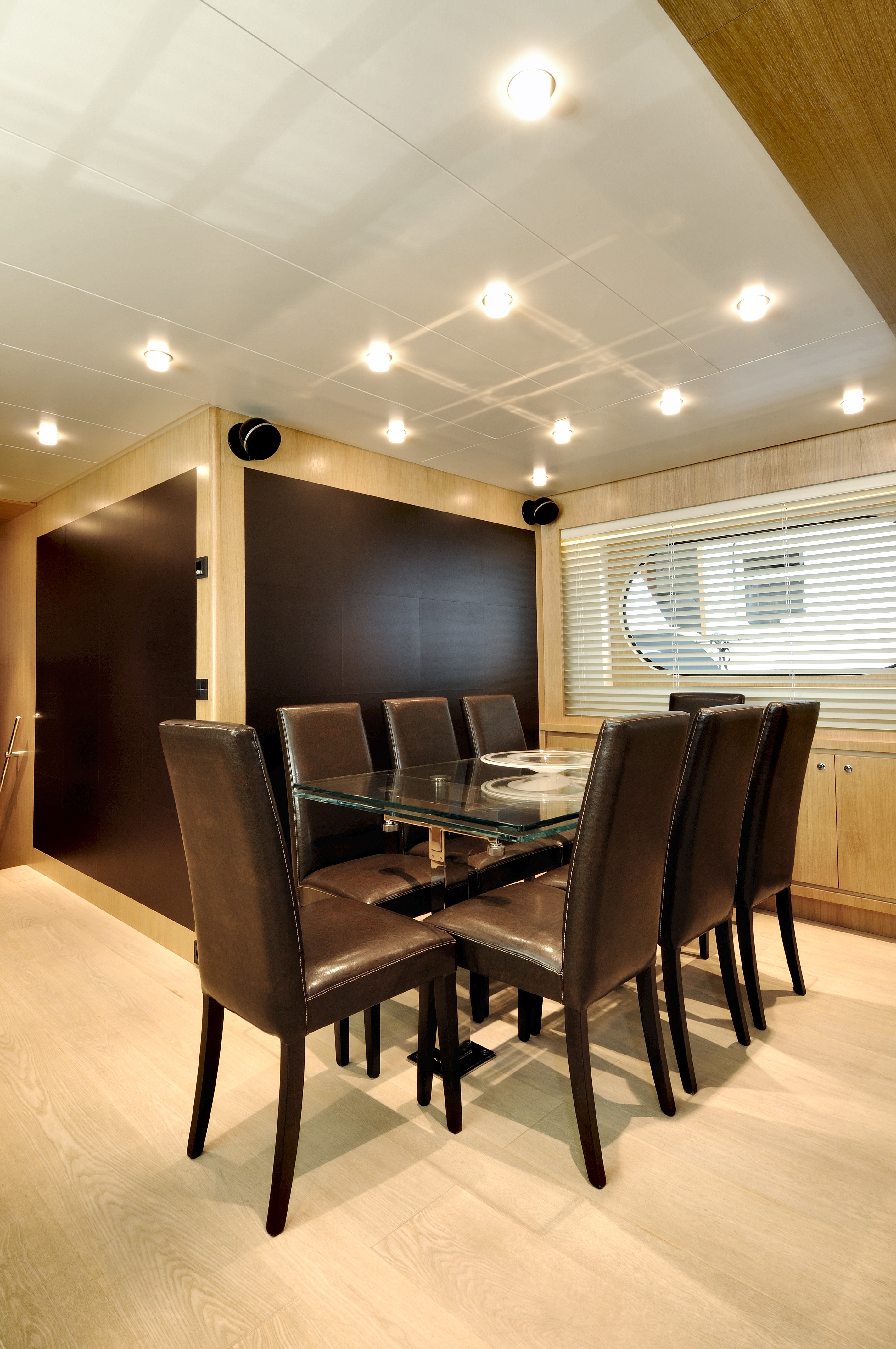 [29m-Yacht-MASTIFF]-6902-113.jpg