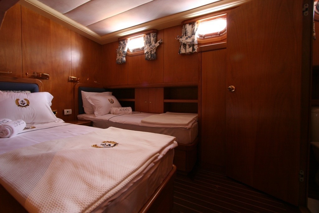 [30m-Yacht-SCHATZ]-6797-47.jpg
