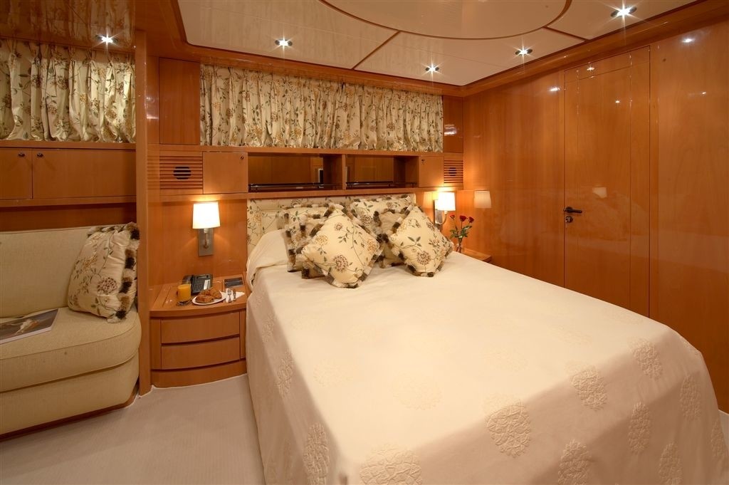 [30m-Yacht-SOLONA]-6700-110.jpg