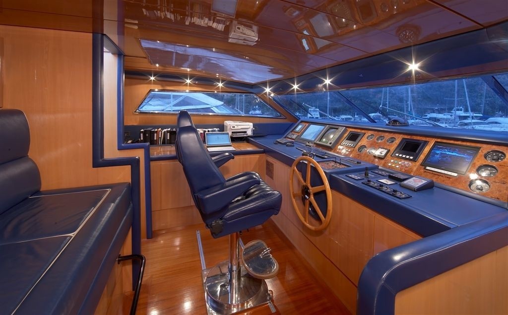 [30m-Yacht-SOLONA]-6700-26.jpg