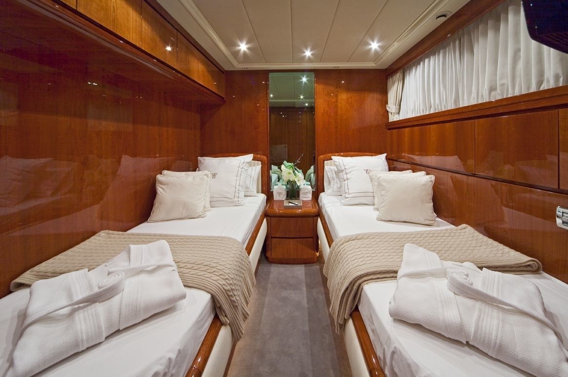 [30m-Yacht-SYNERGY]-6189-151.jpg