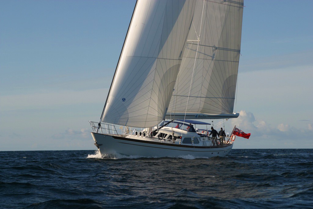 [30m-Yacht-WAVELENGTH]-651-149.jpg