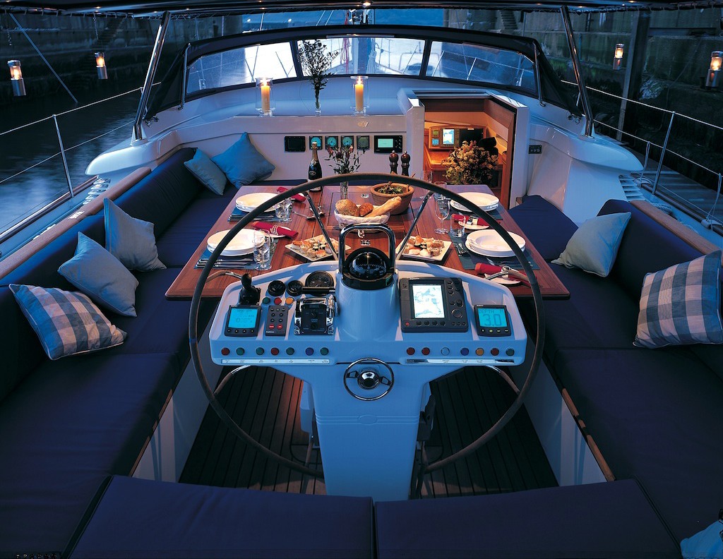 [30m-Yacht-WAVELENGTH]-651-173.jpg