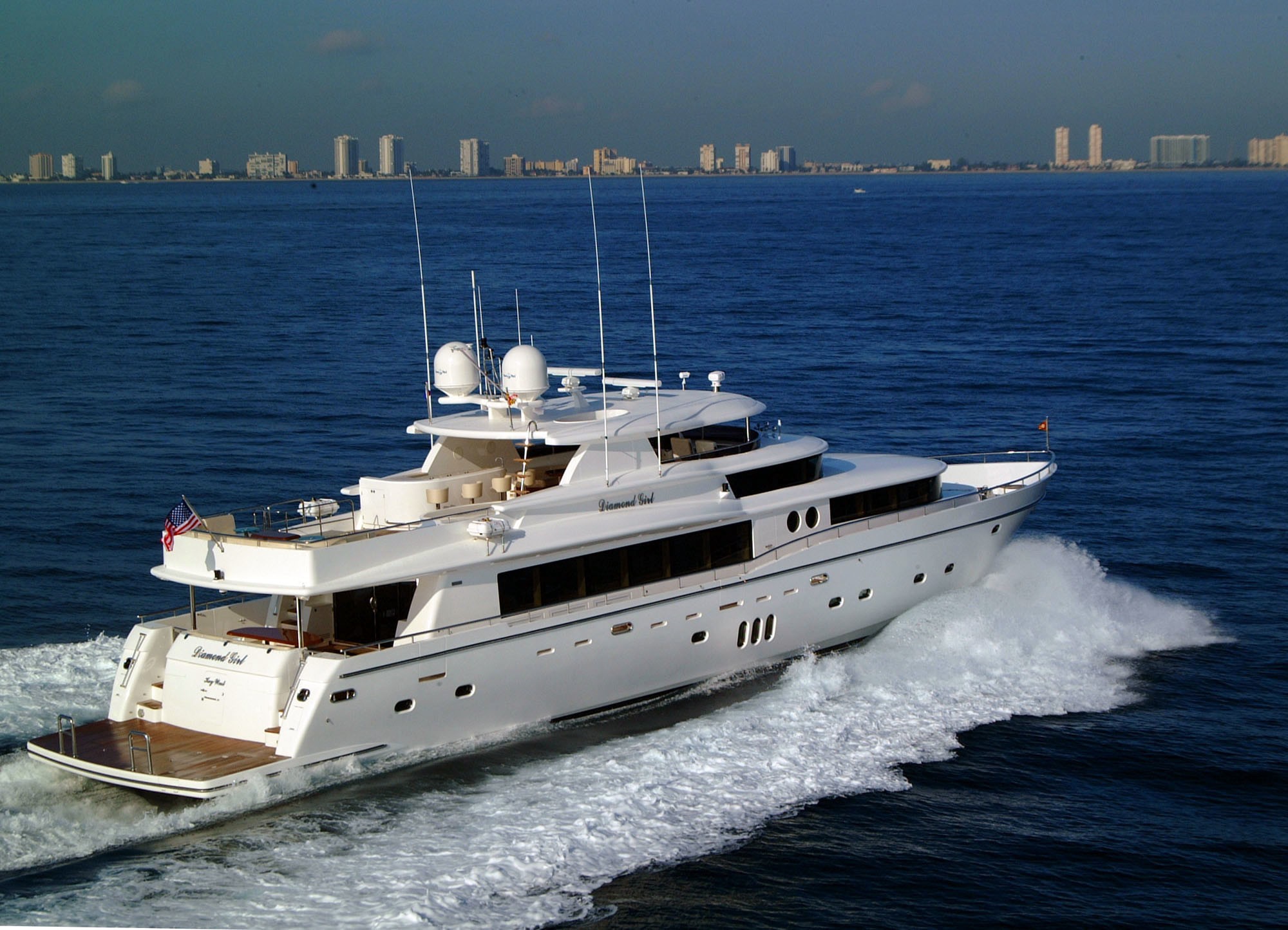 [31m-Yacht-DIAMOND-GIRL]-6181-119.jpg