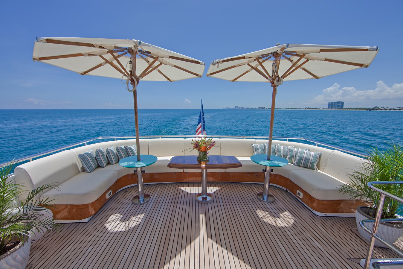 [31m-Yacht-DIAMOND-GIRL]-6181-85.jpg