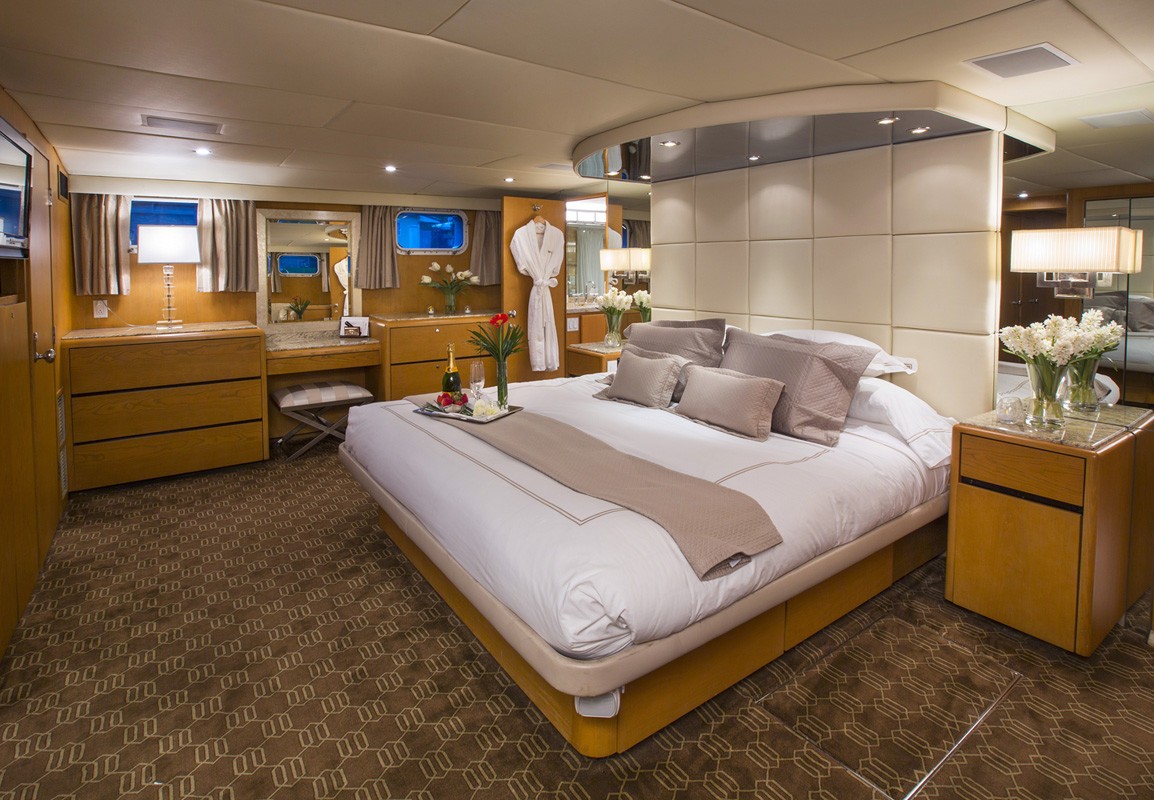 [31m-Yacht-TRILOGY]-6658-154.jpg