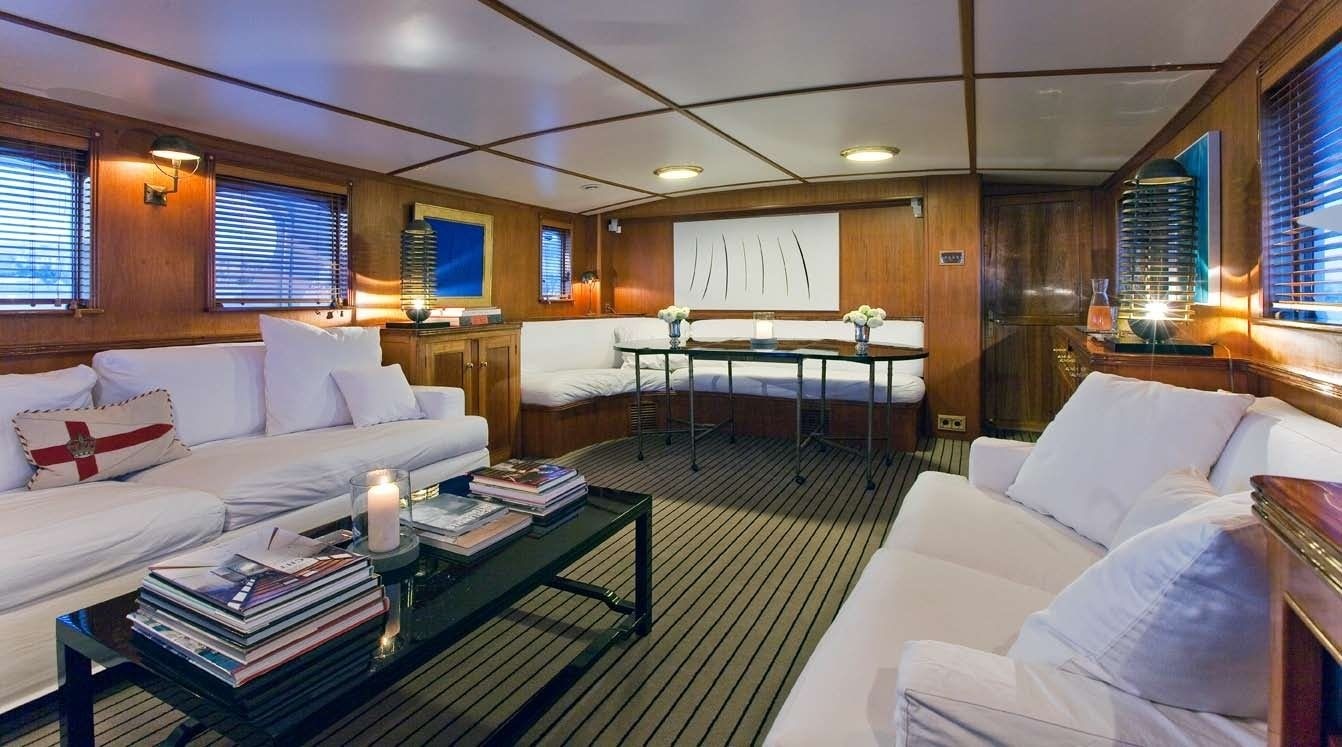 [32m-Yacht-CAMARA-C]-6193-104.jpg
