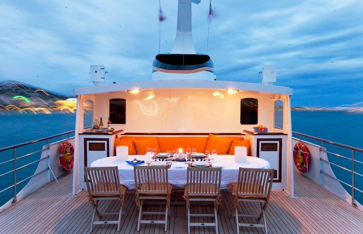 [32m-Yacht-CAMARA-C]-6193-122.jpg