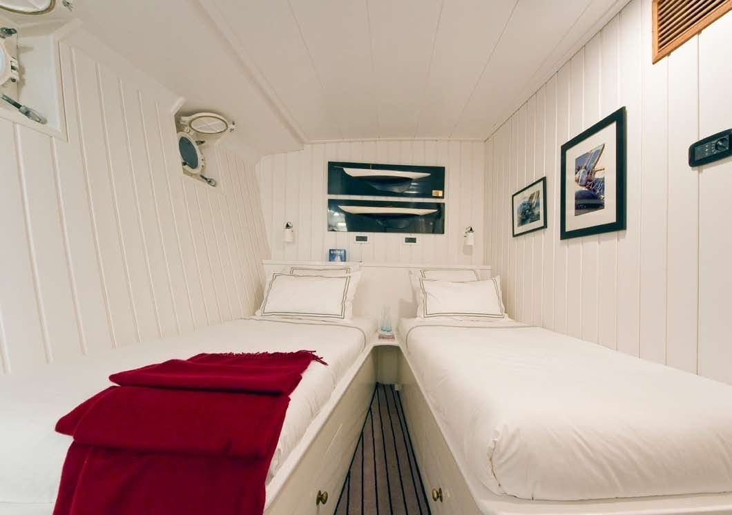 [32m-Yacht-CAMARA-C]-6193-147.jpg