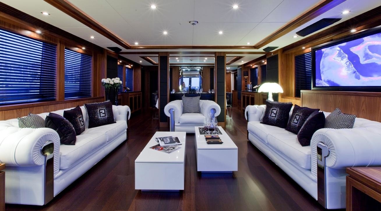 [34m-Yacht-BLACK-AND-WHITE]-6122-23.jpg