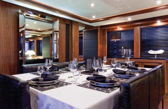 [34m-Yacht-BLACK-AND-WHITE]-6122-29.jpg