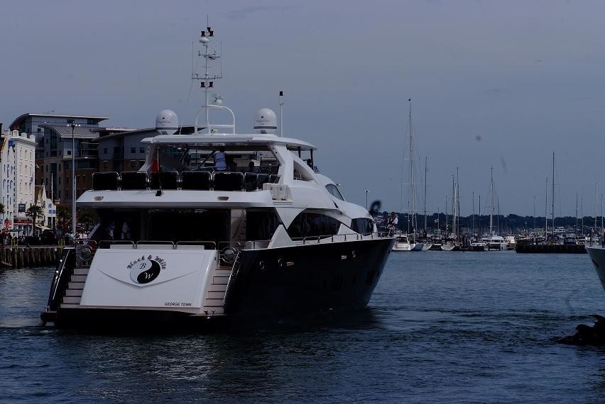 [34m-Yacht-BLACK-AND-WHITE]-6122-39.jpg