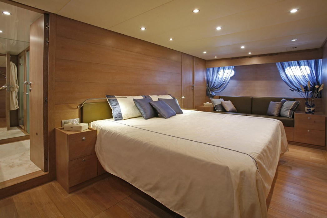[34m-Yacht-ROVAN]-6159-72.jpg