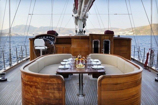 [35m-Yacht-CASA-DELL-ARTE-II]-6014-23.jpg