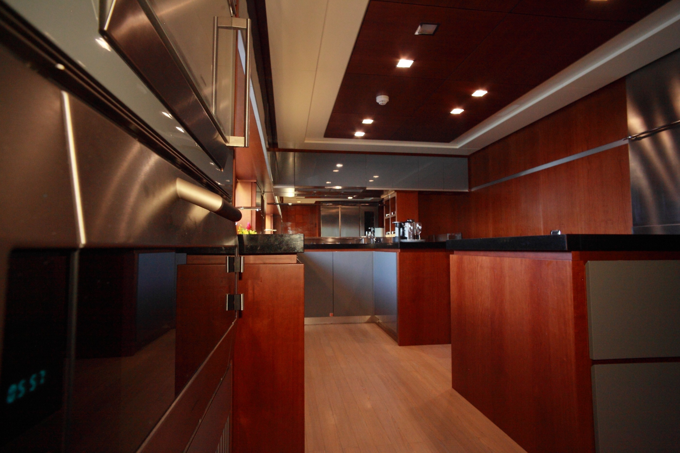 [35m-Yacht-HYE-SEAS-II]-6702-104.jpg