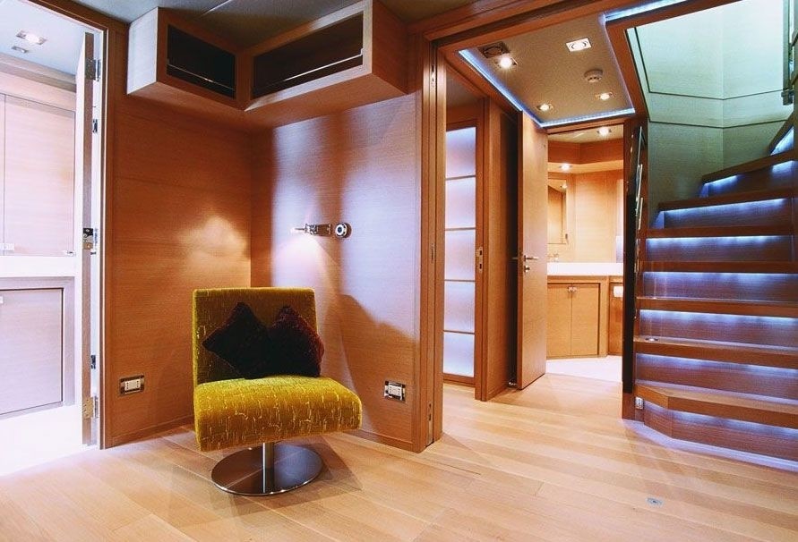 [36m-Yacht-ESCAPE-II]-6395-98.jpg