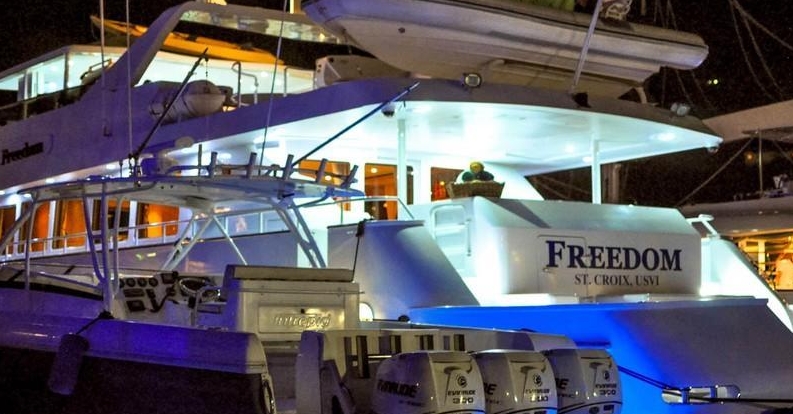 [36m-Yacht-FREEDOM]-6127-128.jpg