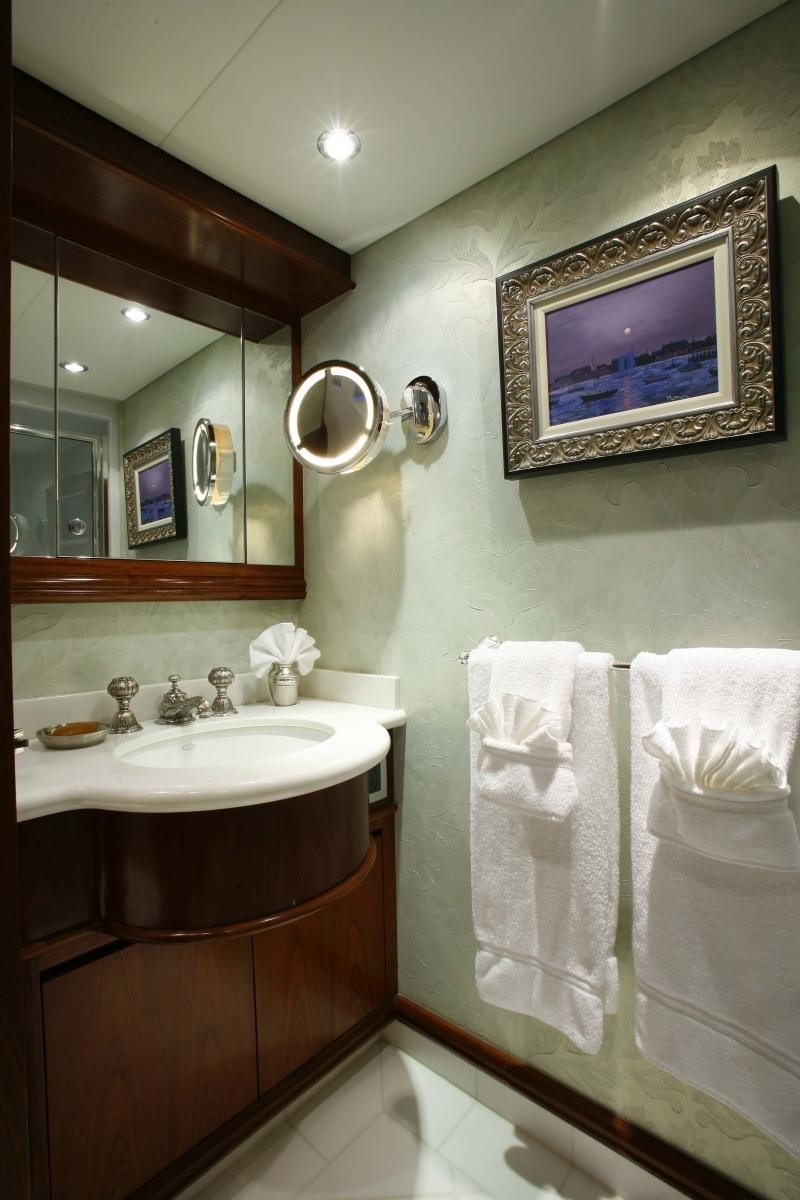 [36m-Yacht-OCEAN-CLUB]-6101-157.jpg