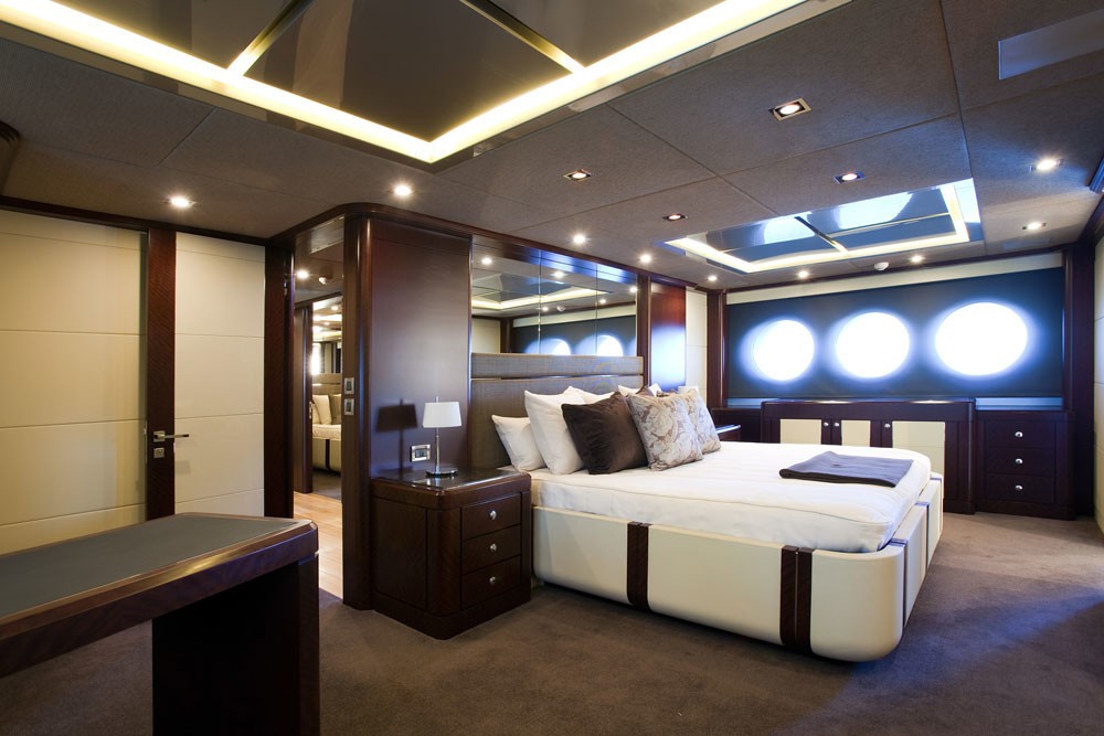 [36m-Yacht-QUANTUM]-6483-105.jpg
