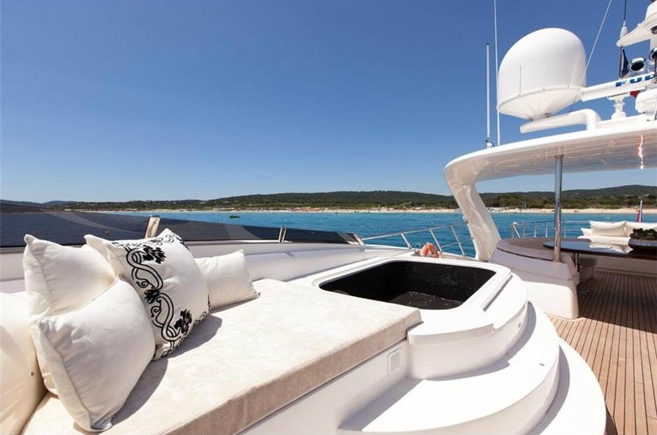 [36m-Yacht-WHISPERING-ANGEL]-6075-17.jpg