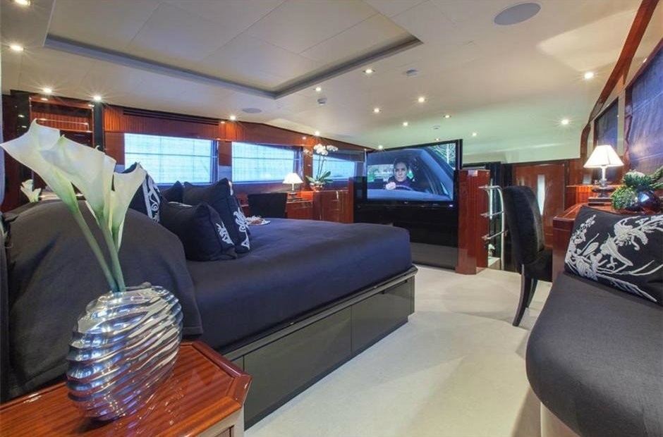 [36m-Yacht-WHISPERING-ANGEL]-6075-23.jpg
