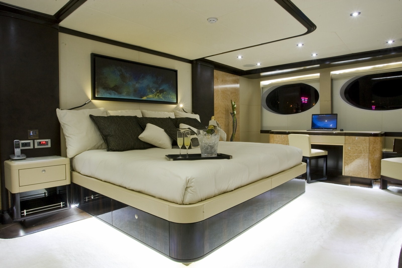 [38m-Yacht-GRENADINES-III]-6119-141.jpg