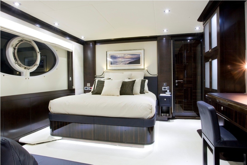 [38m-Yacht-GRENADINES-III]-6119-146.jpg