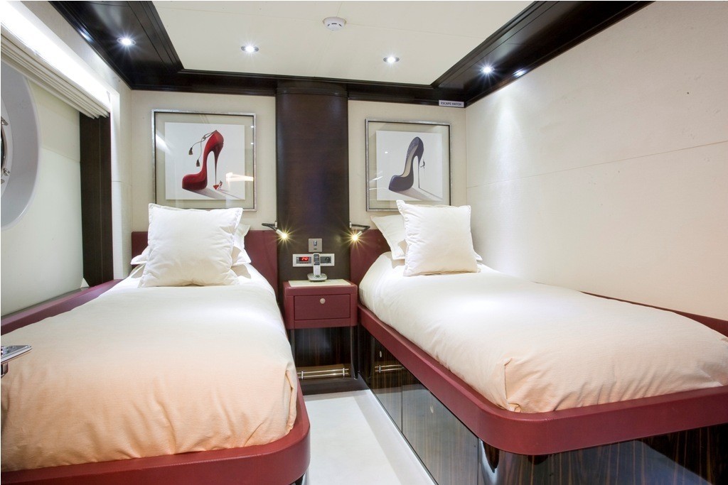 [38m-Yacht-GRENADINES-III]-6119-54.jpg