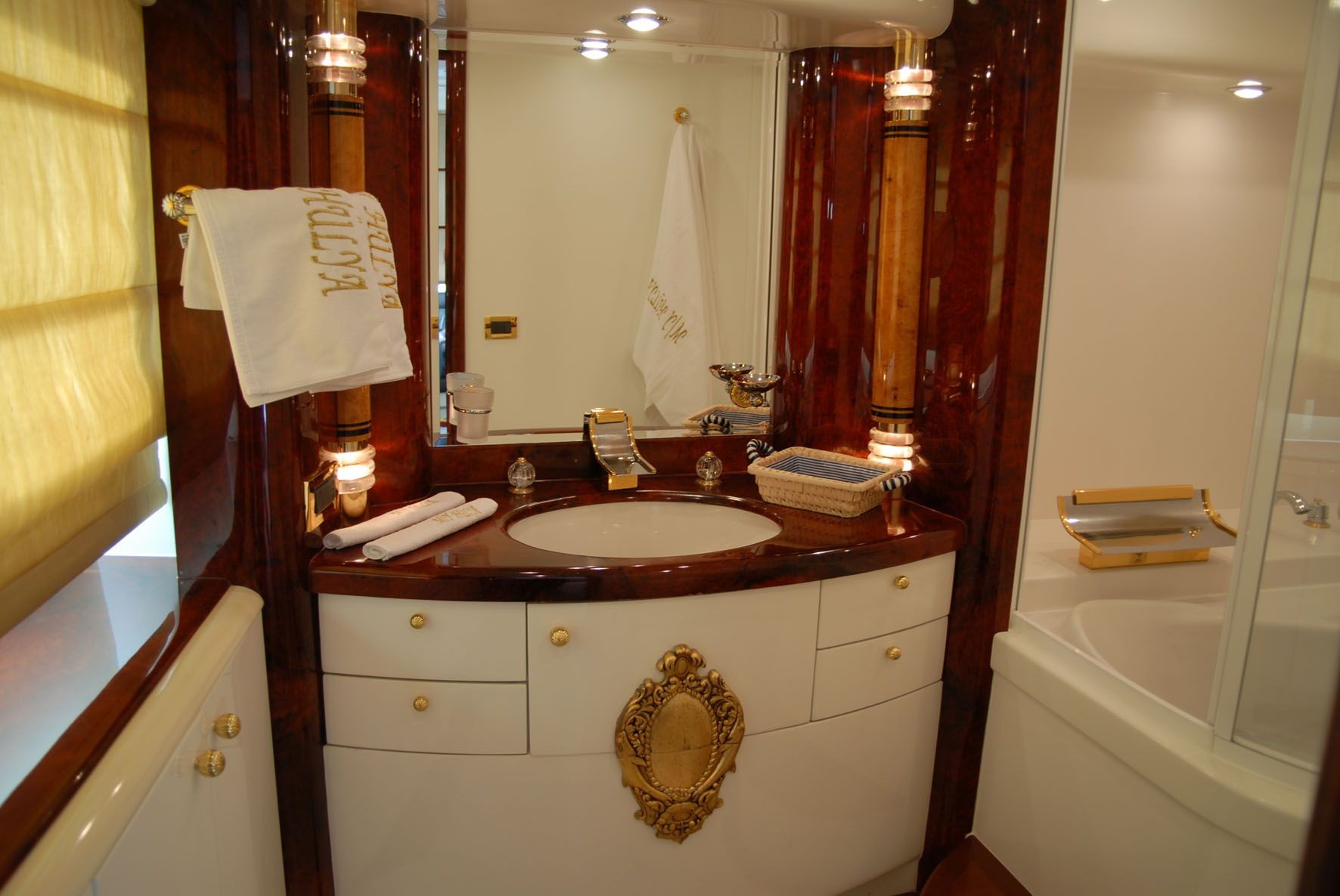 [39m-Yacht-HULYA]-6589-130.jpg