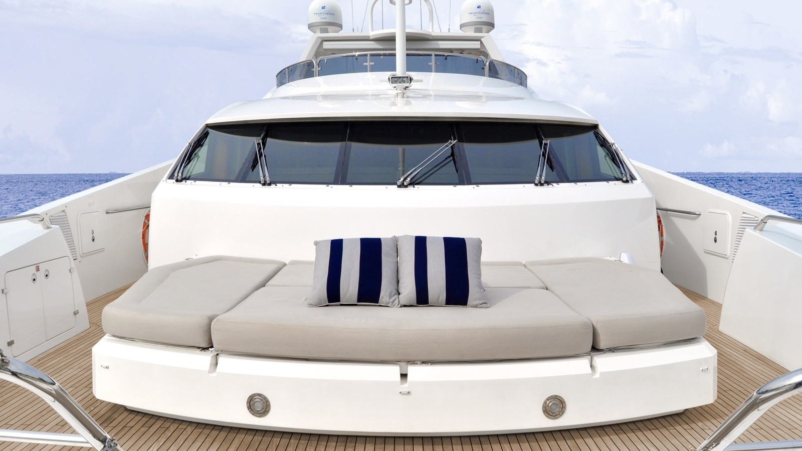[40m-Yacht-CHIQUI]-6396-119.jpg