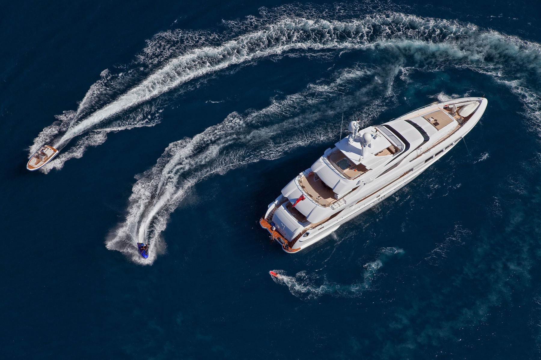 [40m-Yacht-MANIFIQ]-6421-131.jpg